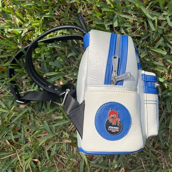 LOUNGEFLY R2D2 BACKPACK STAR WARS main image 5